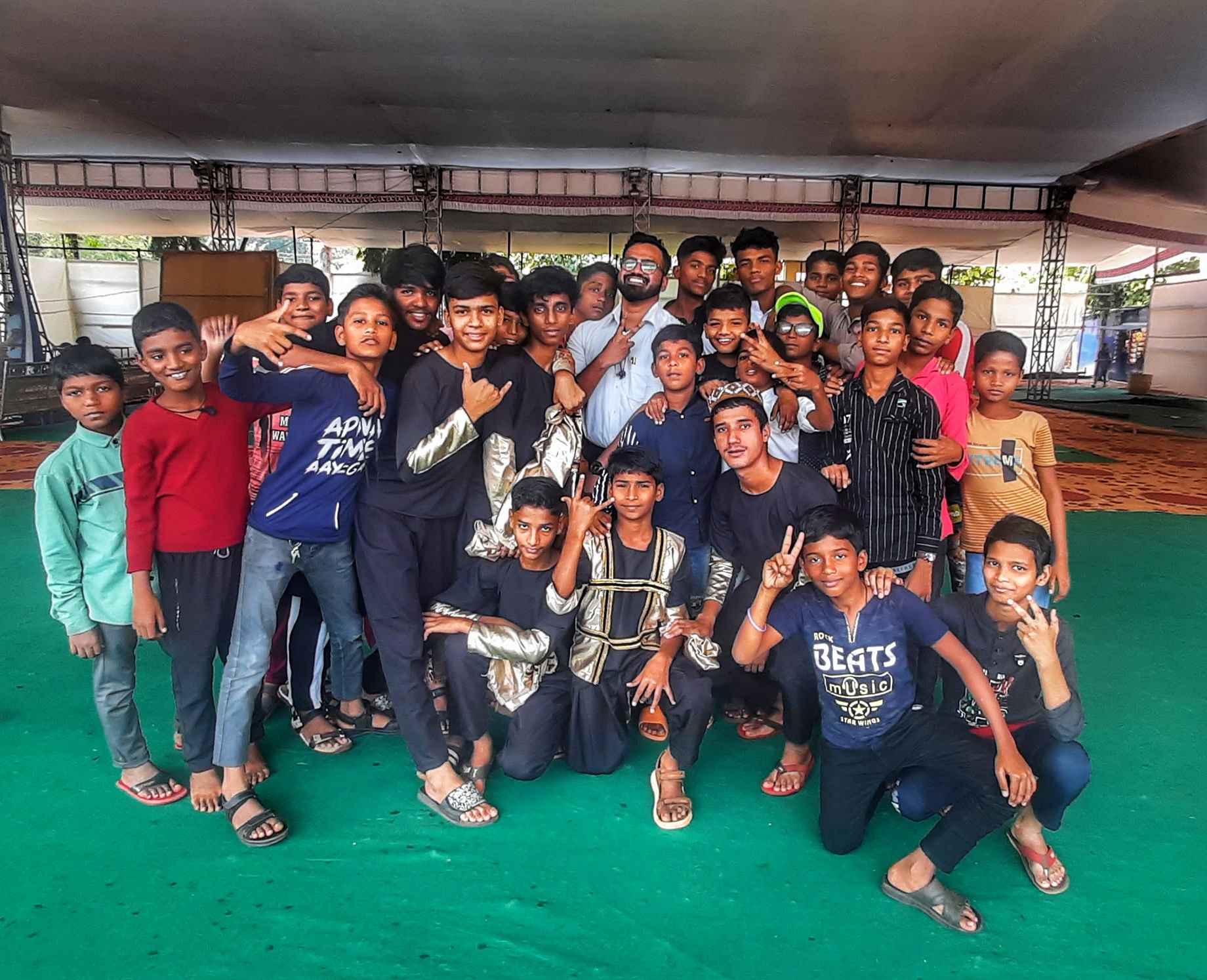 InnoVigyan student proudly showing off their certificate of achievement