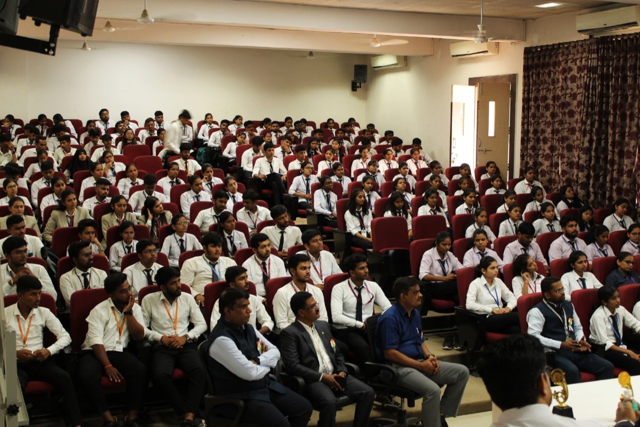 Interactive session at InnoVigyan career counseling workshop