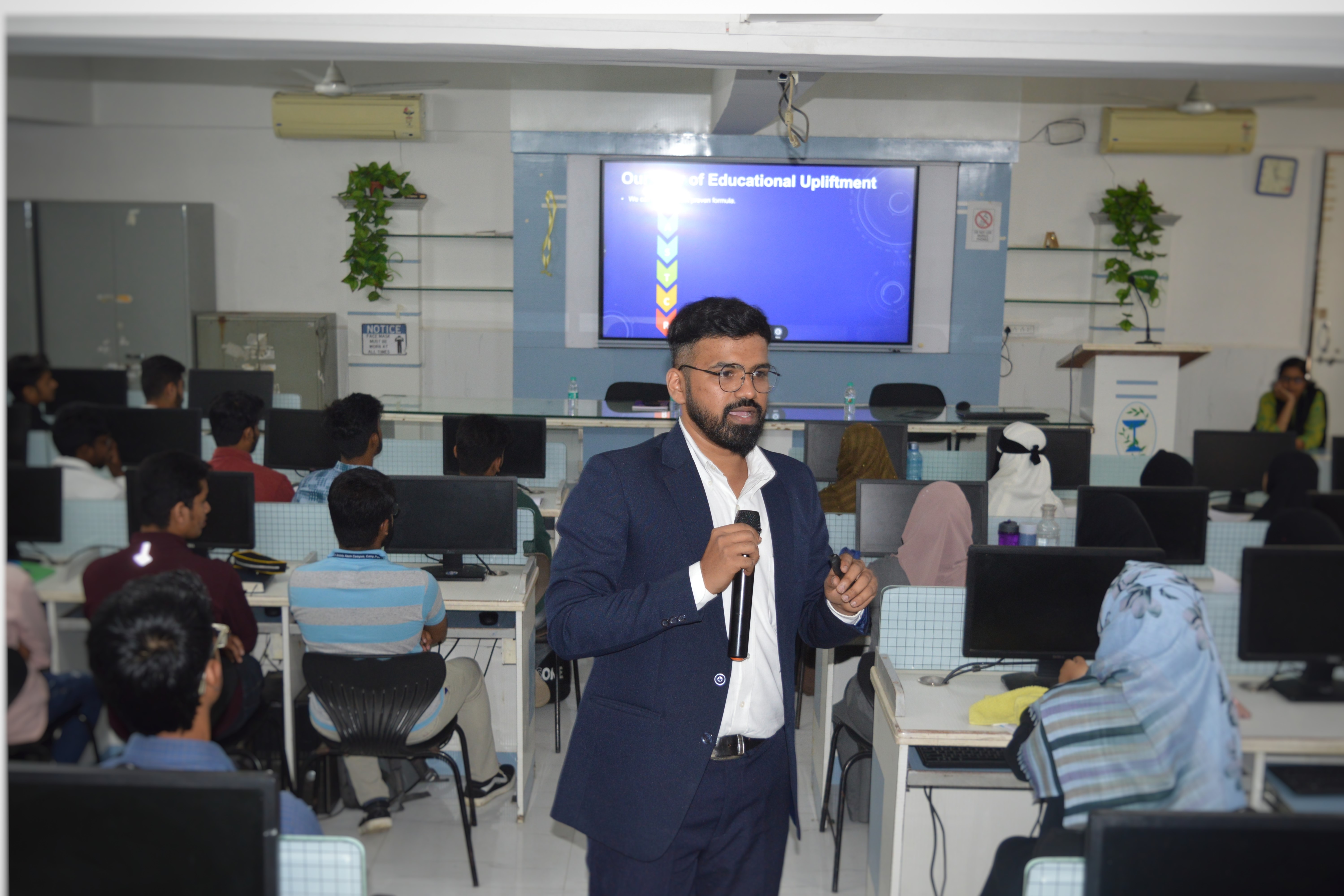 Interactive session at InnoVigyan career counseling workshop